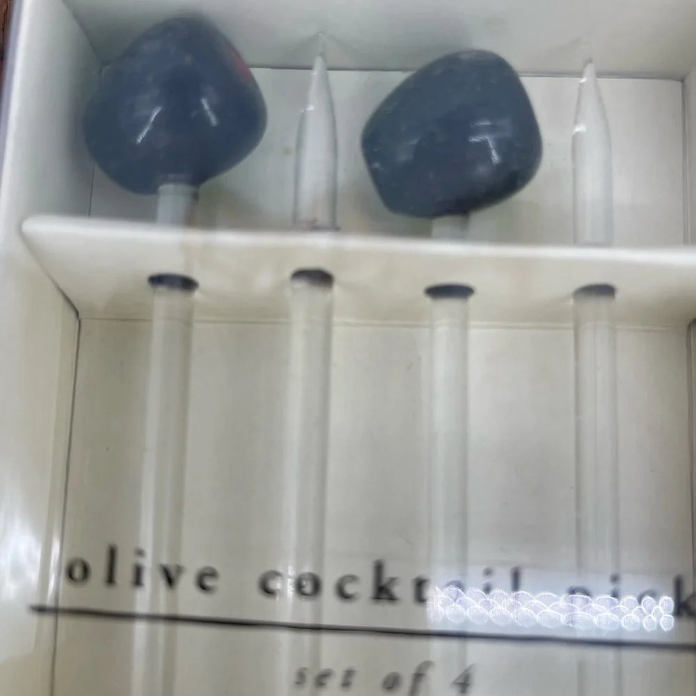 ⭐️Vintage Pier 1 Imports Olive Cocktail Picks set of 4